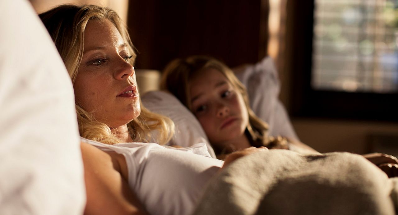 Photo Amy Smart, Johnny Sequoyah