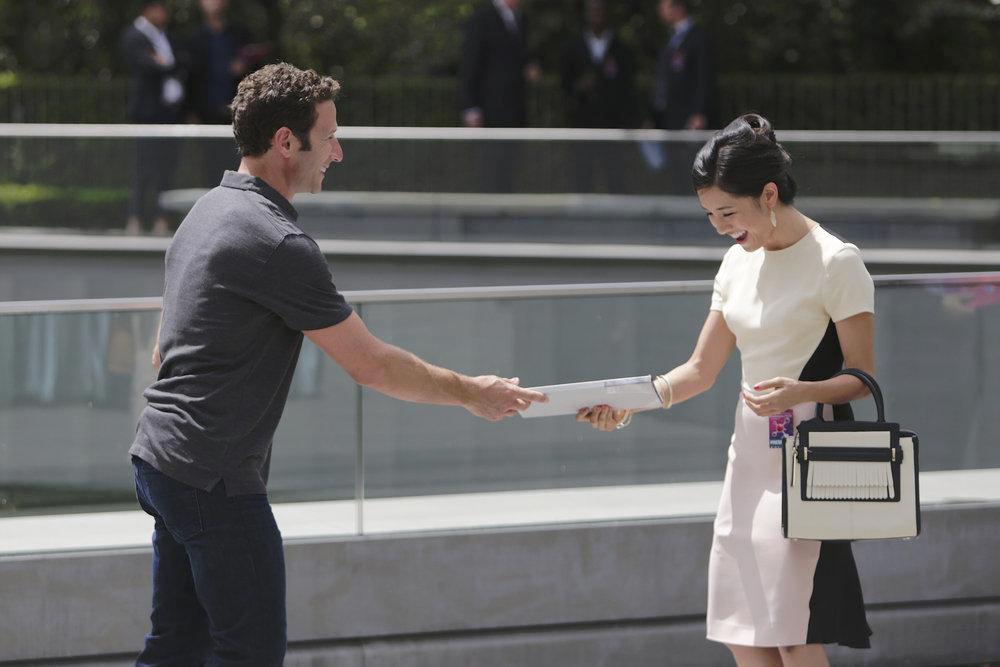 Royal Pains : Photo Constance Wu, Mark Feuerstein