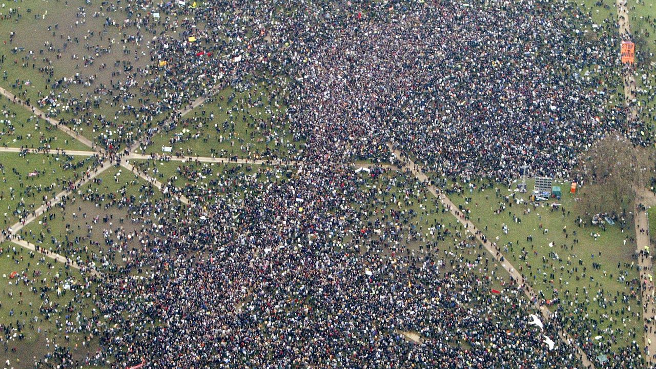 We Are Many : Photo