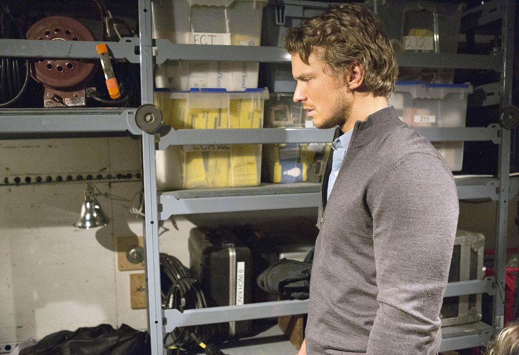 UnREAL : Photo Freddie Stroma