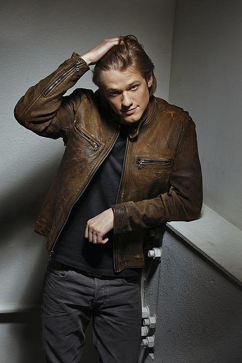 Photo Lucas Till