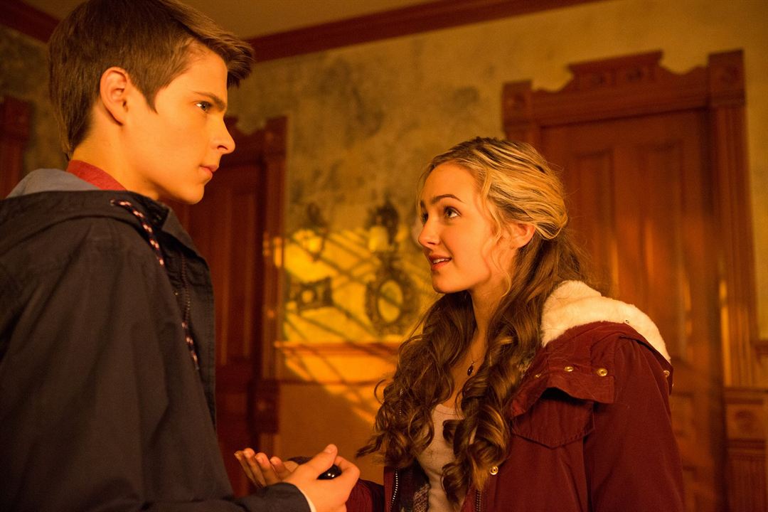 Mostly Ghostly 3 - One Night in Doom House : Photo Corey Fogelmanis, Sophie Reynolds