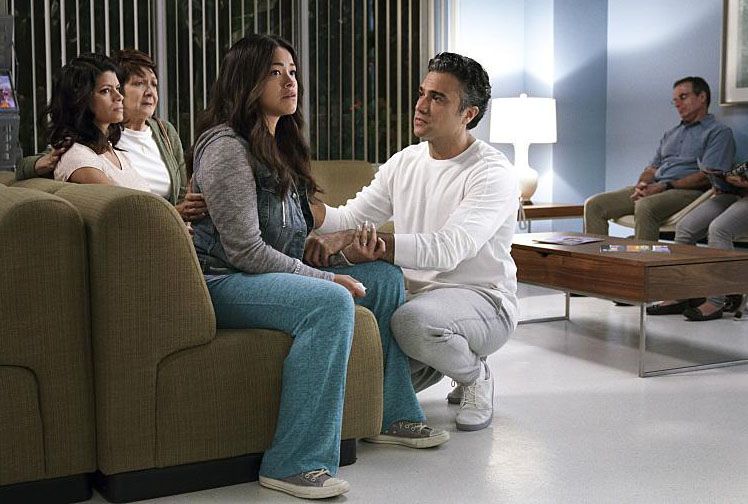 Jane The Virgin : Photo Ivonne Coll, Andrea Navedo, Gina Rodriguez, Jaime Camil