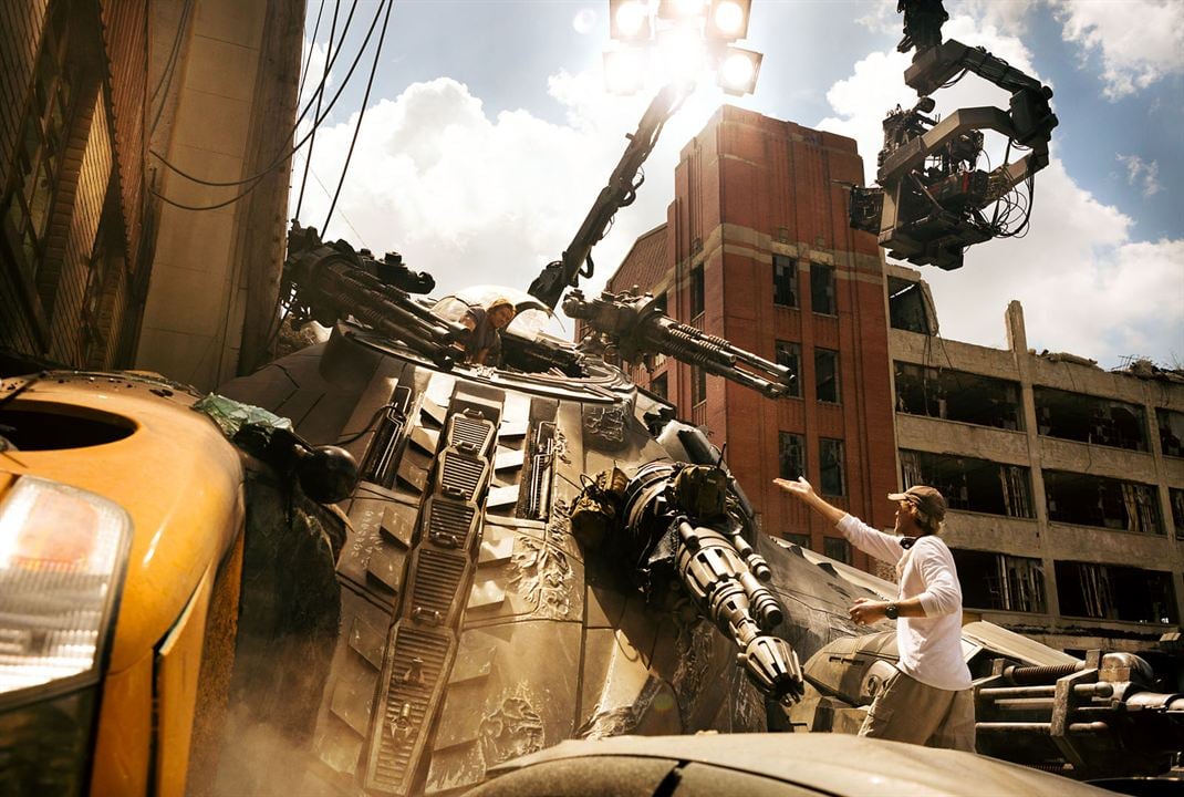 Transformers: The Last Knight : Photo Michael Bay, Mark Wahlberg