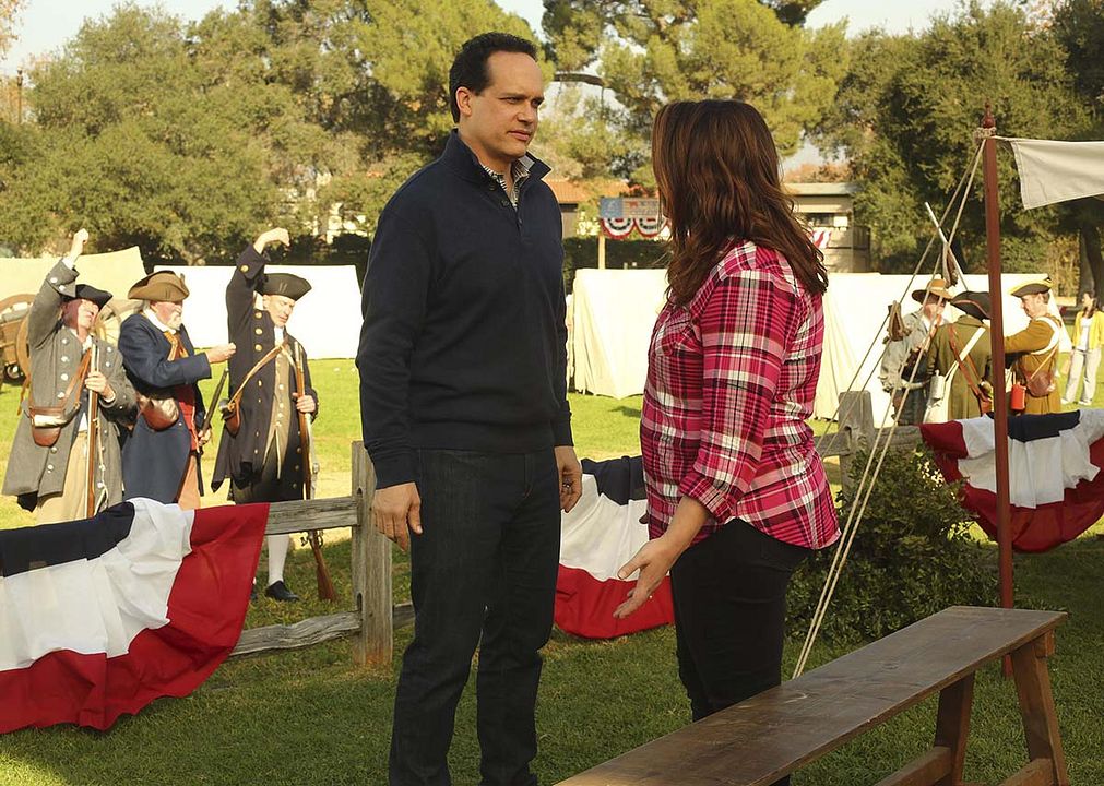American Housewife (2016) : Photo Diedrich Bader, Katy Mixon