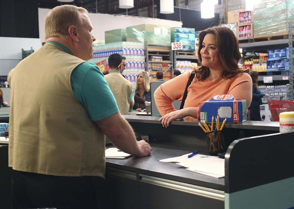 American Housewife (2016) : Photo Larry Joe Campbell, Katy Mixon