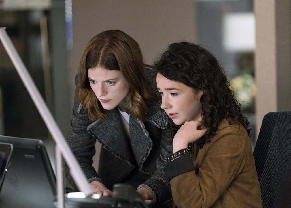 The Good Fight : Photo Sarah Steele, Rose Leslie