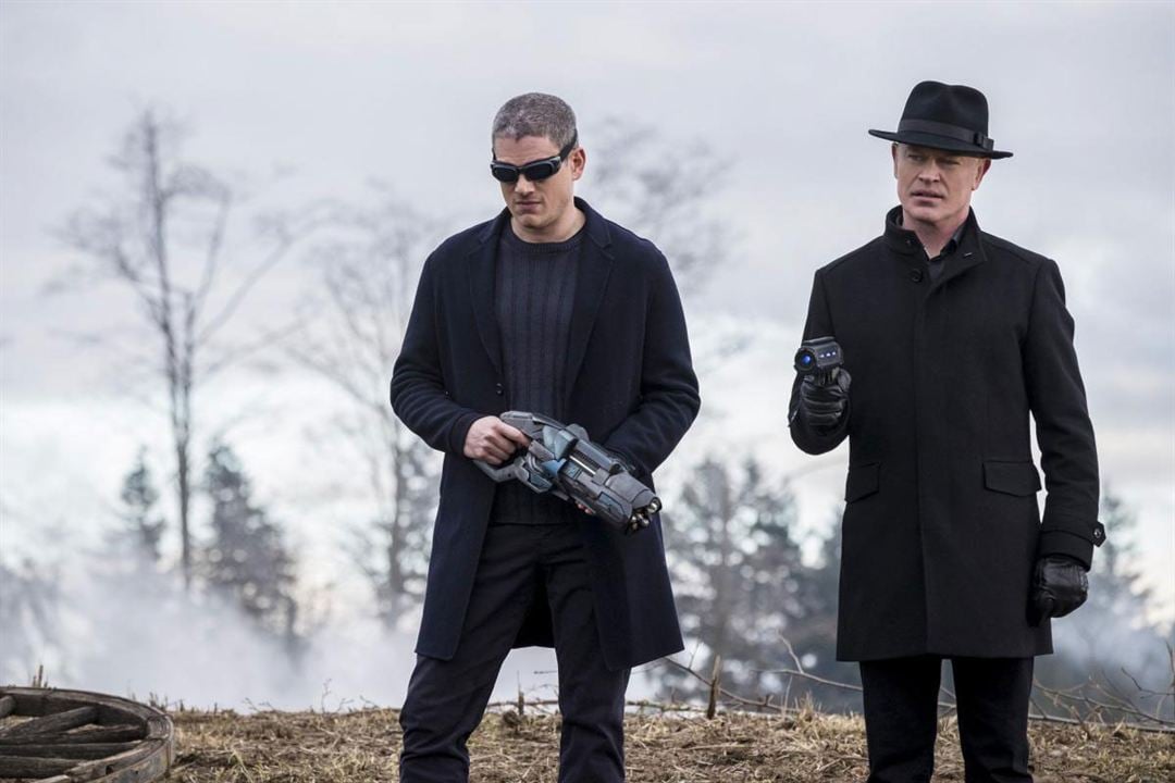 DC's Legends of Tomorrow : Photo Neal McDonough, Wentworth Miller