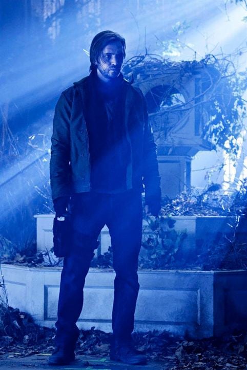 12 Monkeys : Photo Aaron Stanford