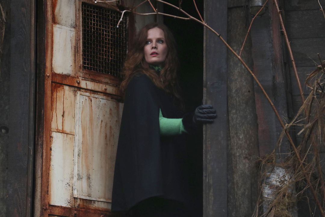 Once Upon a Time : Photo Rebecca Mader