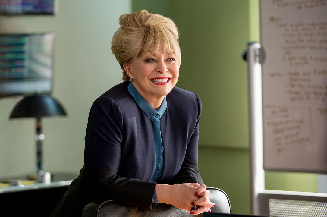 Blunt Talk : Photo Jacki Weaver