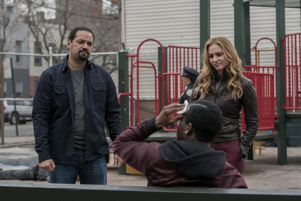 Shades of Blue : une flic entre deux feux : Photo Vincent Laresca, Drea de Matteo