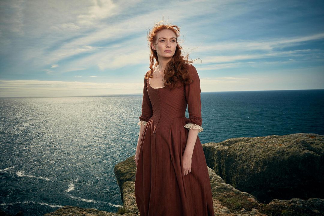 Photo Eleanor Tomlinson
