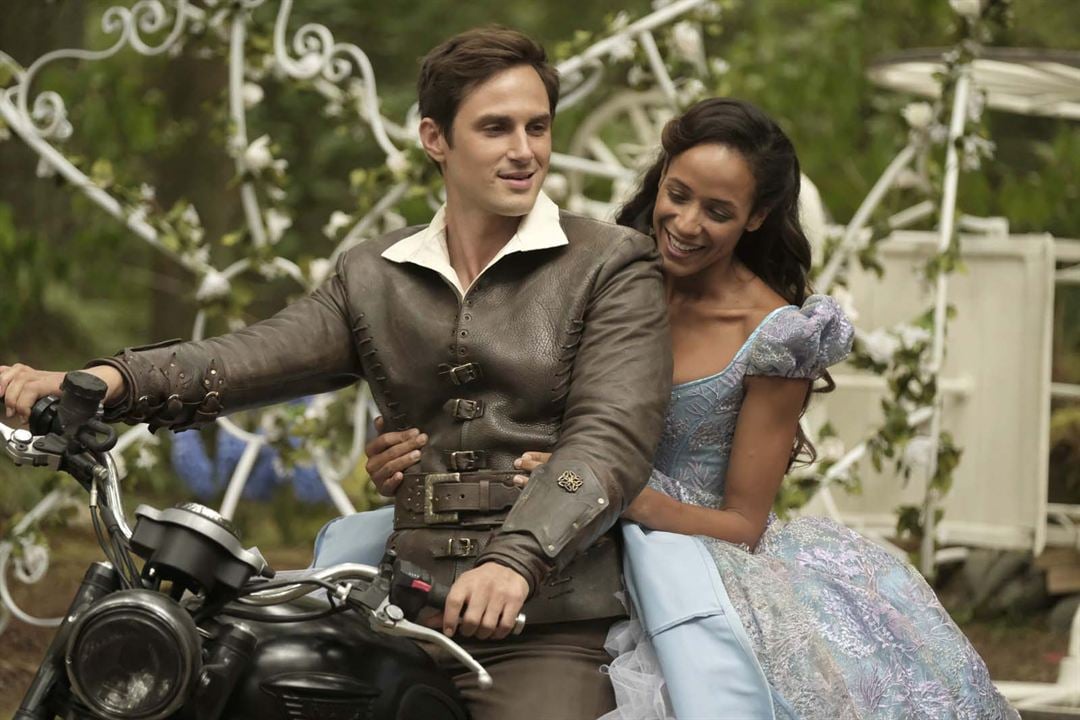 Once Upon a Time : Photo Dania Ramirez, Andrew J. West