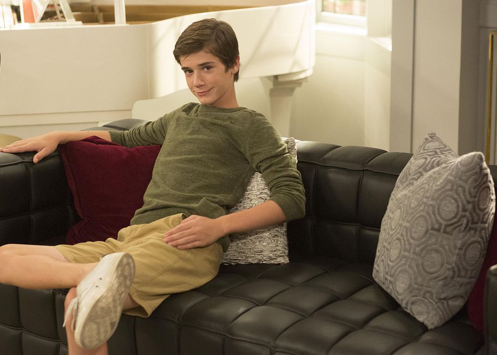 American Housewife (2016) : Photo Daniel DiMaggio