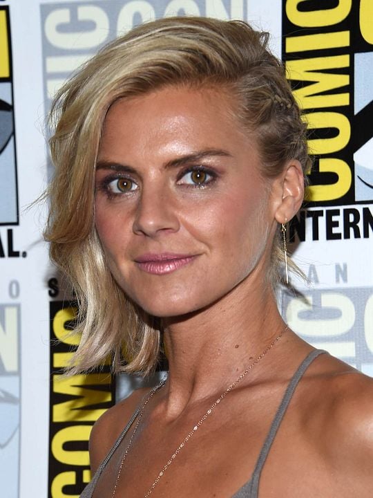 eliza coupe nude in naked