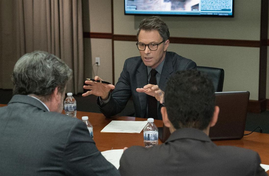 Madam Secretary : Photo Tim Daly