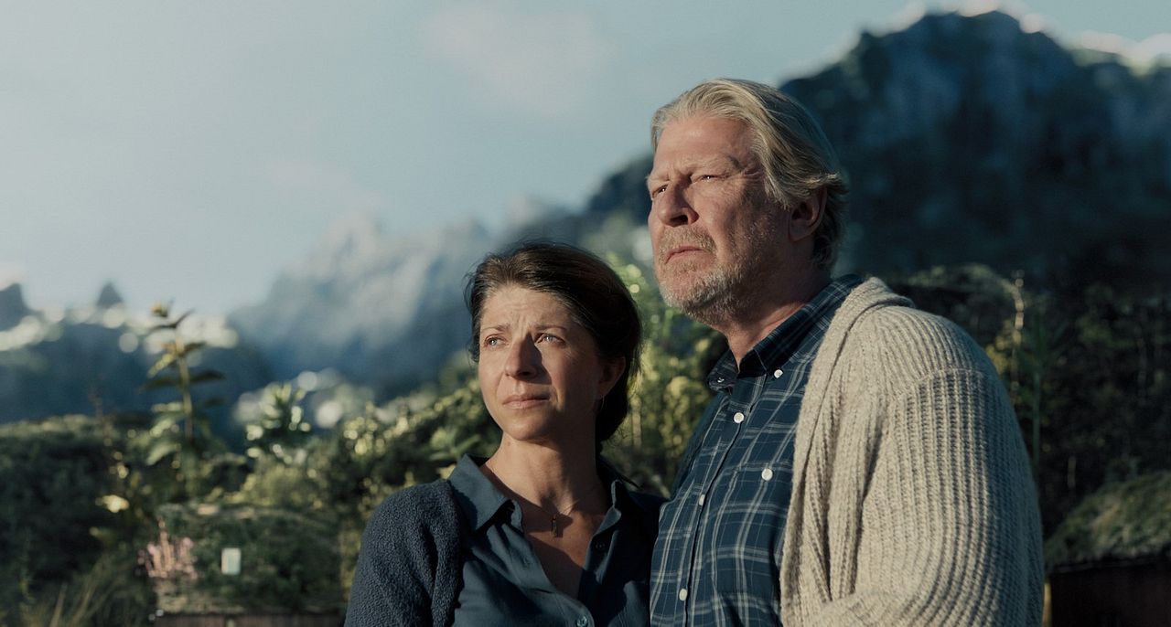 Downsizing : Photo Ingjerd Egeberg, Rolf Lassgård
