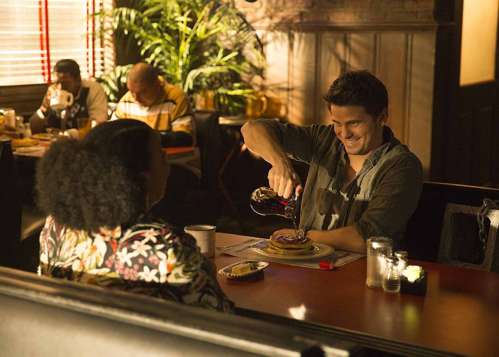 Kevin (Probably) Saves the World : Photo Jason Ritter