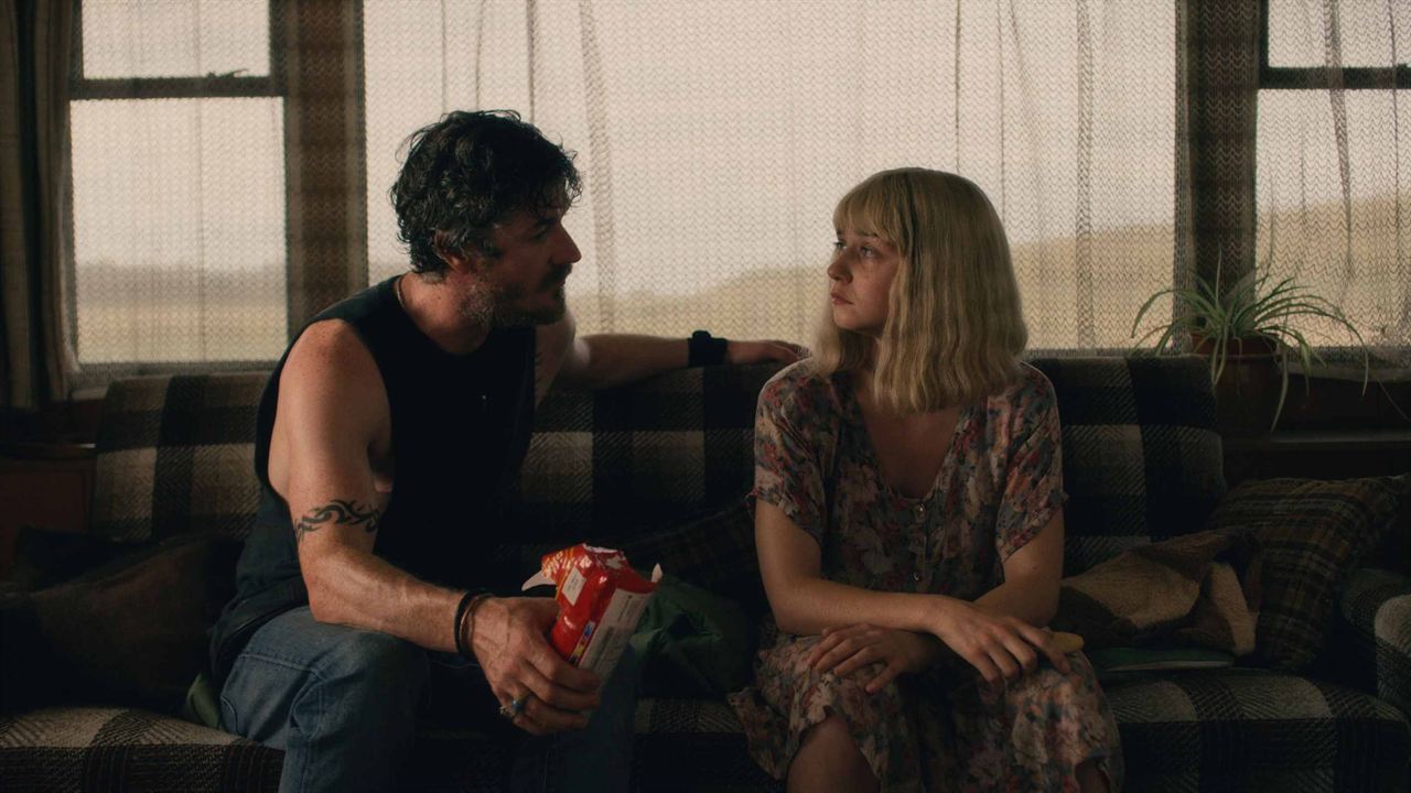 The End Of The F***ing World : Photo Jessica Barden, Barry Ward
