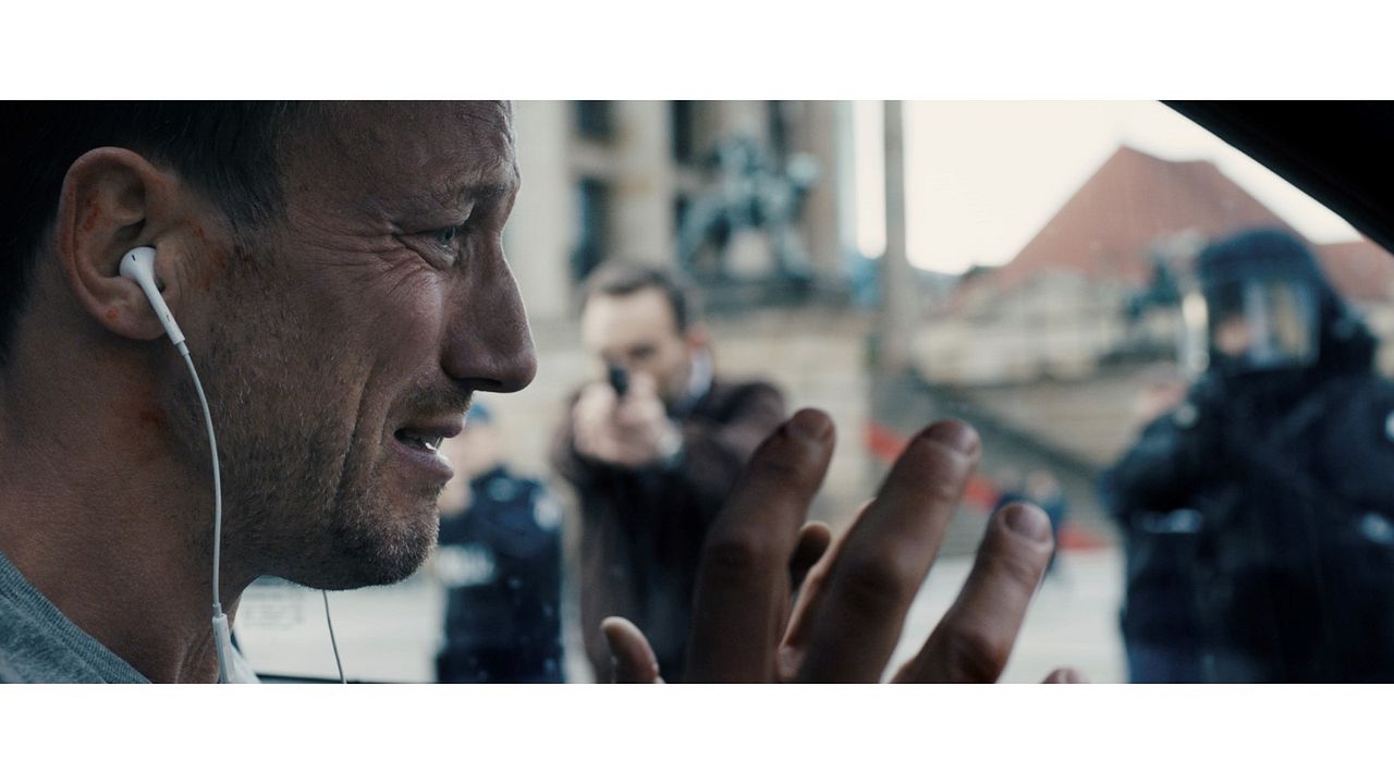 Steig. Nicht. Aus! : Photo Wotan Wilke Möhring