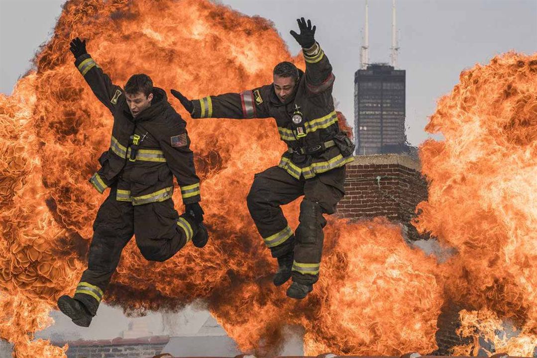Chicago Fire : Photo Taylor Kinney, Jesse Spencer