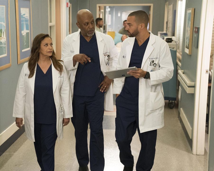 Grey's Anatomy : Photo Jesse Williams, James Pickens Jr., Debbie Allen