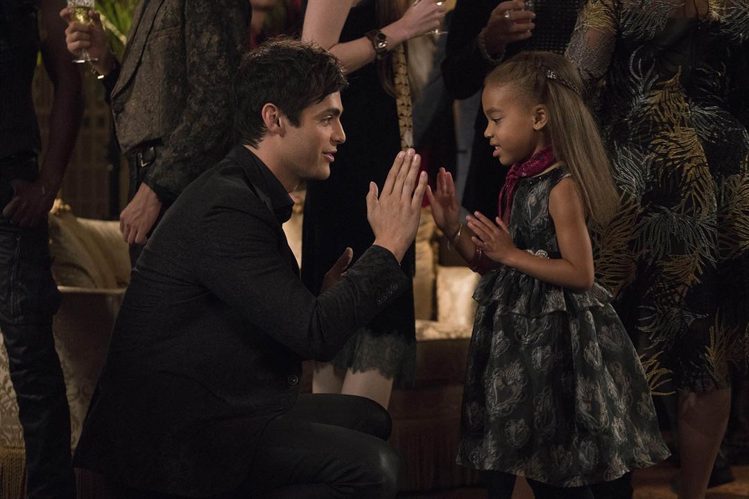 Shadowhunters : Photo Matthew Daddario, Ariana Williams