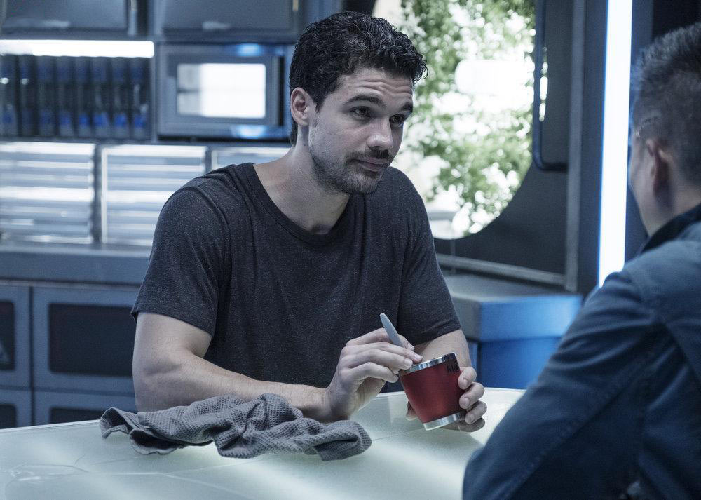 The Expanse : Photo Steven Strait