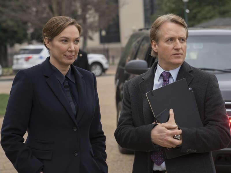 Homeland : Photo Linus Roache, Elizabeth Marvel