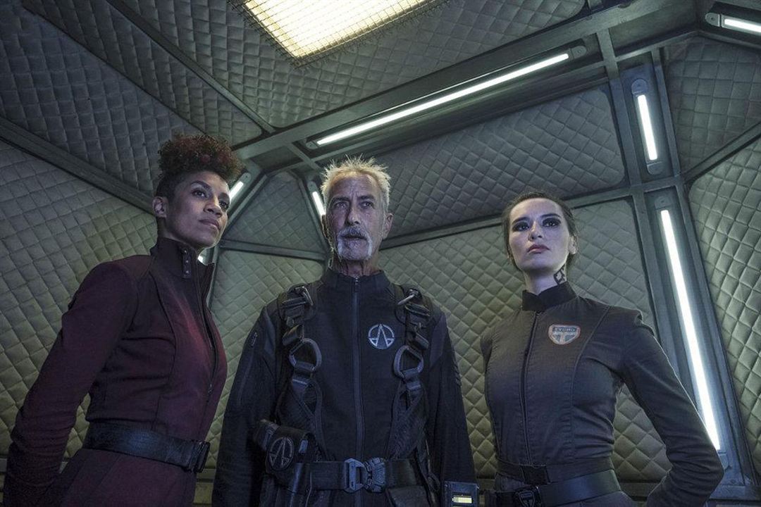The Expanse : Photo David Strathairn, Cara Gee, Dominique Tipper
