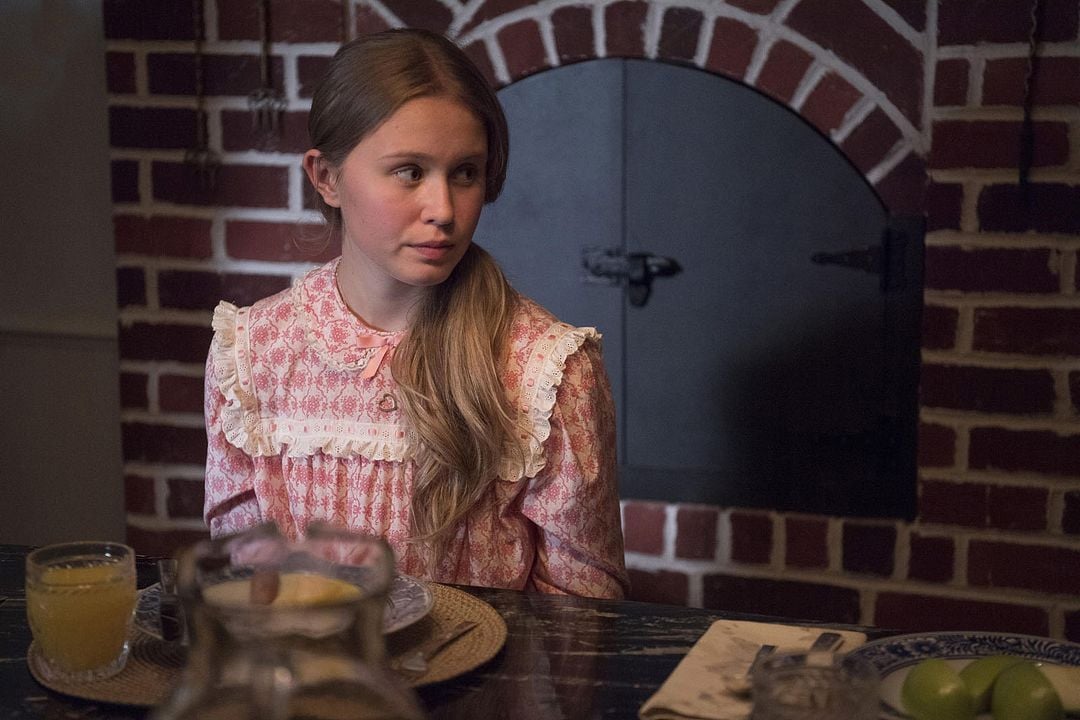 Sharp Objects : Photo Eliza Scanlen