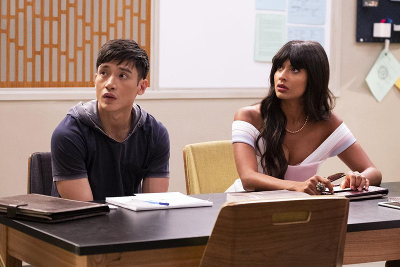 The Good Place : Photo Jameela Jamil, Manny Jacinto