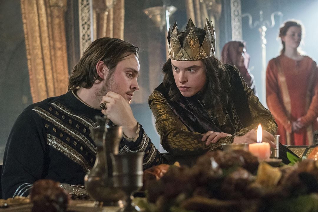 Vikings : Photo Ferdia Walsh-Peelo