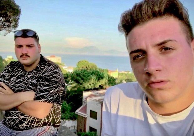 Selfie, avoir 16 ans à Naples : Photo