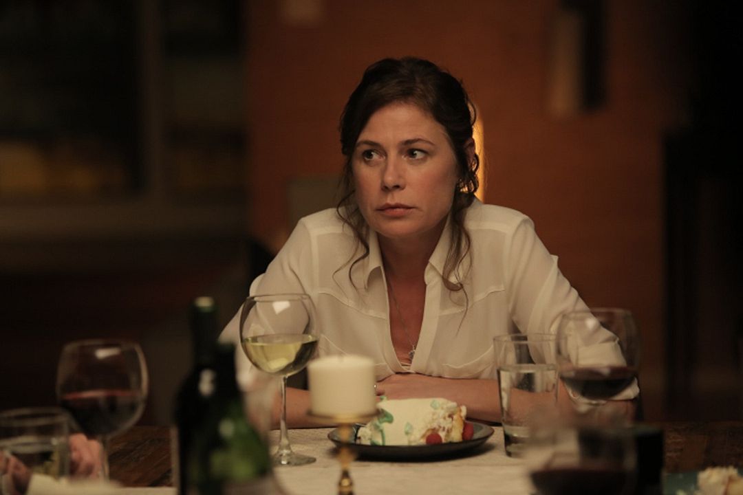 Anything : Photo Maura Tierney