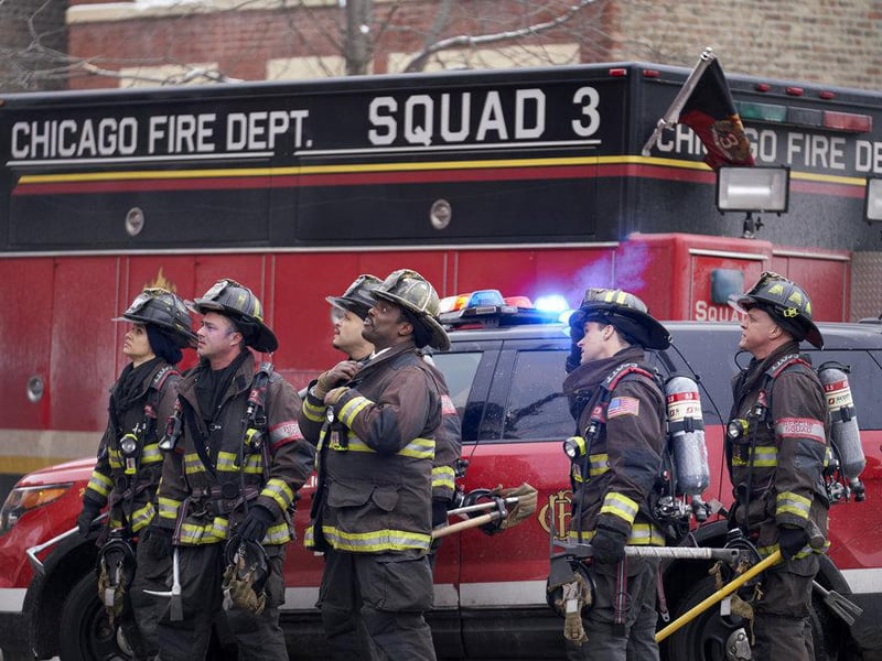 Chicago Fire : Photo Joe Minoso, Randy Flagler, Eamonn Walker, Miranda Rae Mayo, Jesse Spencer, Taylor Kinney