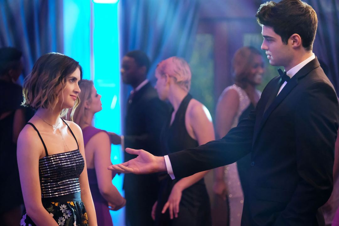 The Perfect Date : Photo Noah Centineo, Camila Mendes