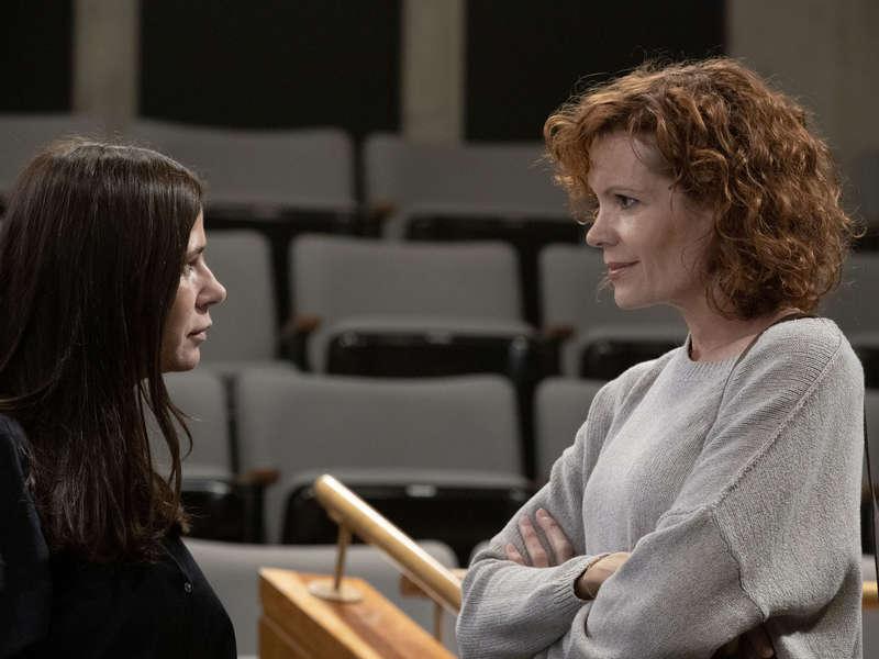 The Affair : Photo Maura Tierney, Robyn Lively