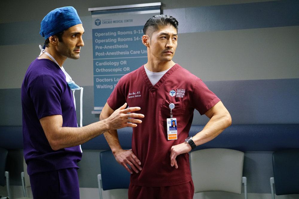 Chicago Med : Photo Brian Tee, Dominic Rains