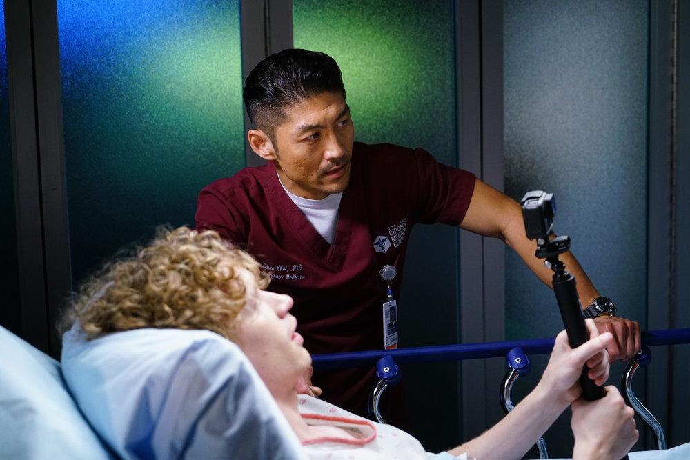 Chicago Med Chicago Med Photo Brian Tee Sur Allocin