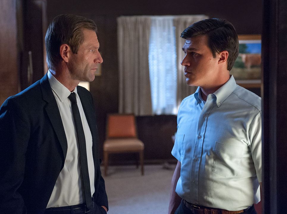 My All American : Photo Aaron Eckhart, Finn Wittrock
