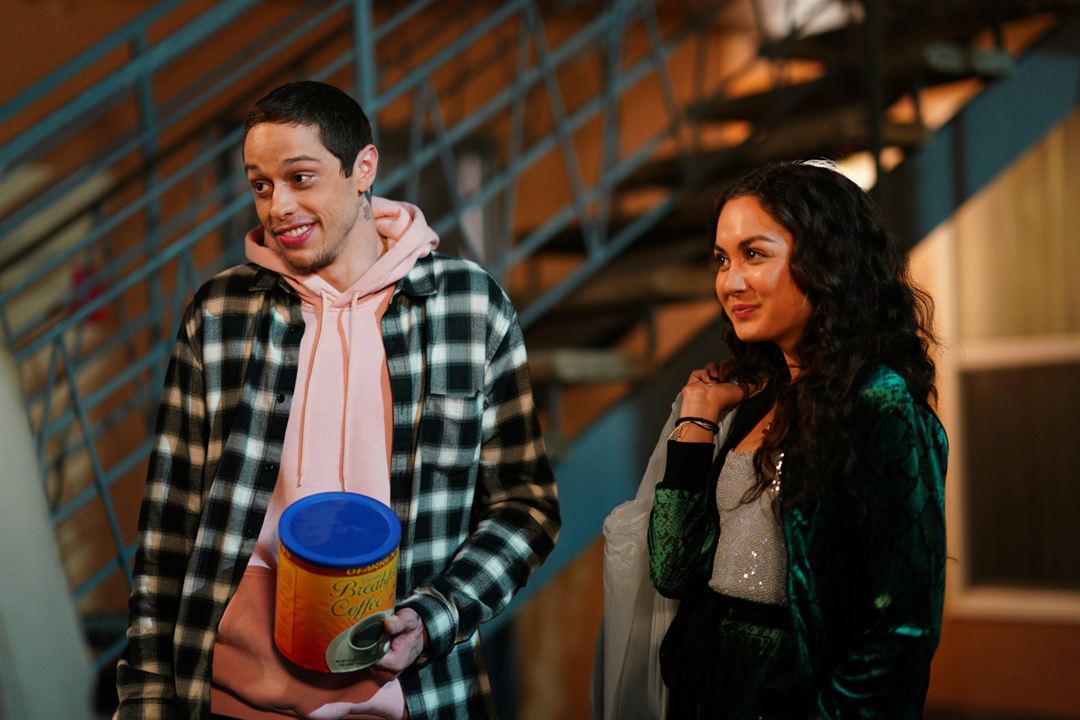 The Rookie : le flic de Los Angeles : Photo Pete Davidson, Meg DeLacy