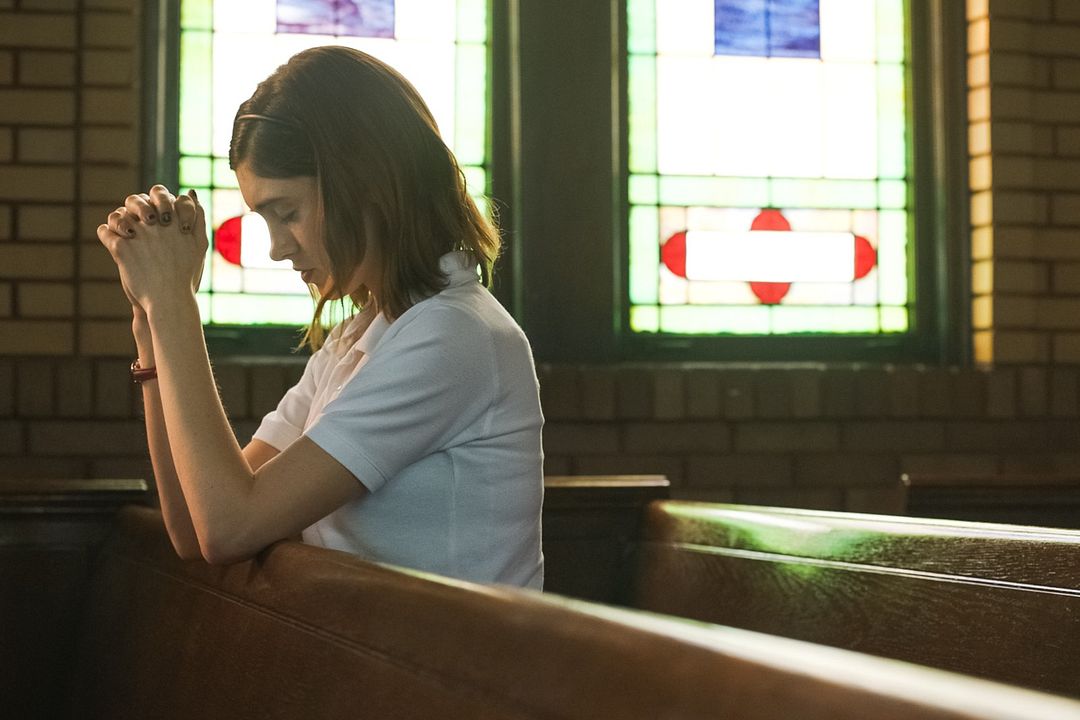 Yes, God, Yes : Photo Natalia Dyer