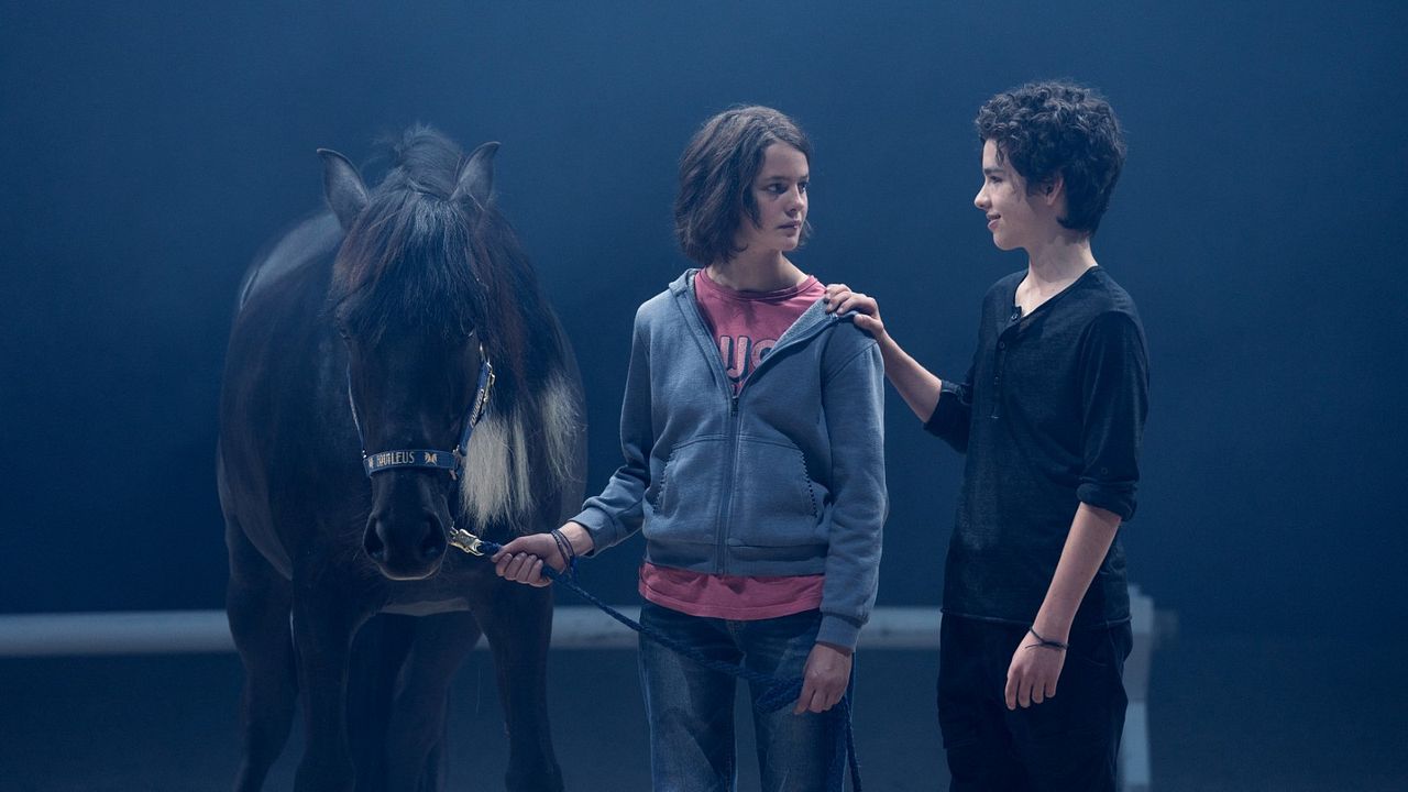 Whisper 5 : Le grand ouragan : Photo Luna Paiano, Matteo Miska
