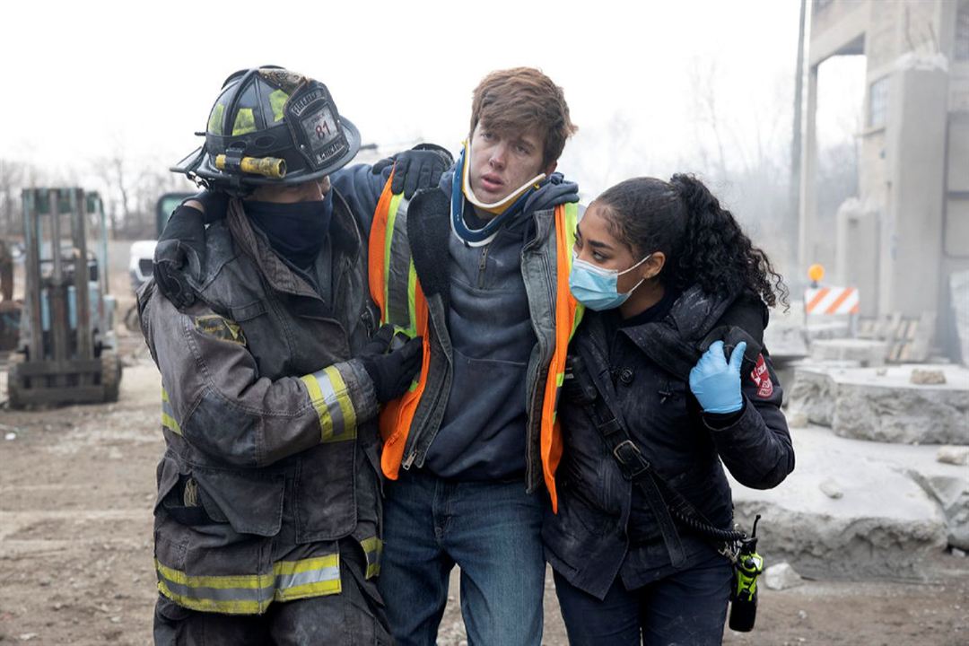 Chicago Fire : Photo Jesse Spencer, Adriyan Rae