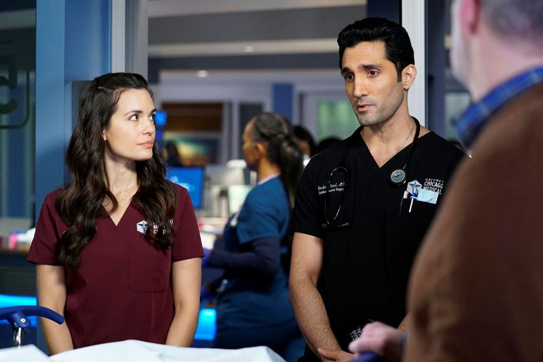 Chicago Med : Photo Torrey DeVitto, Dominic Rains