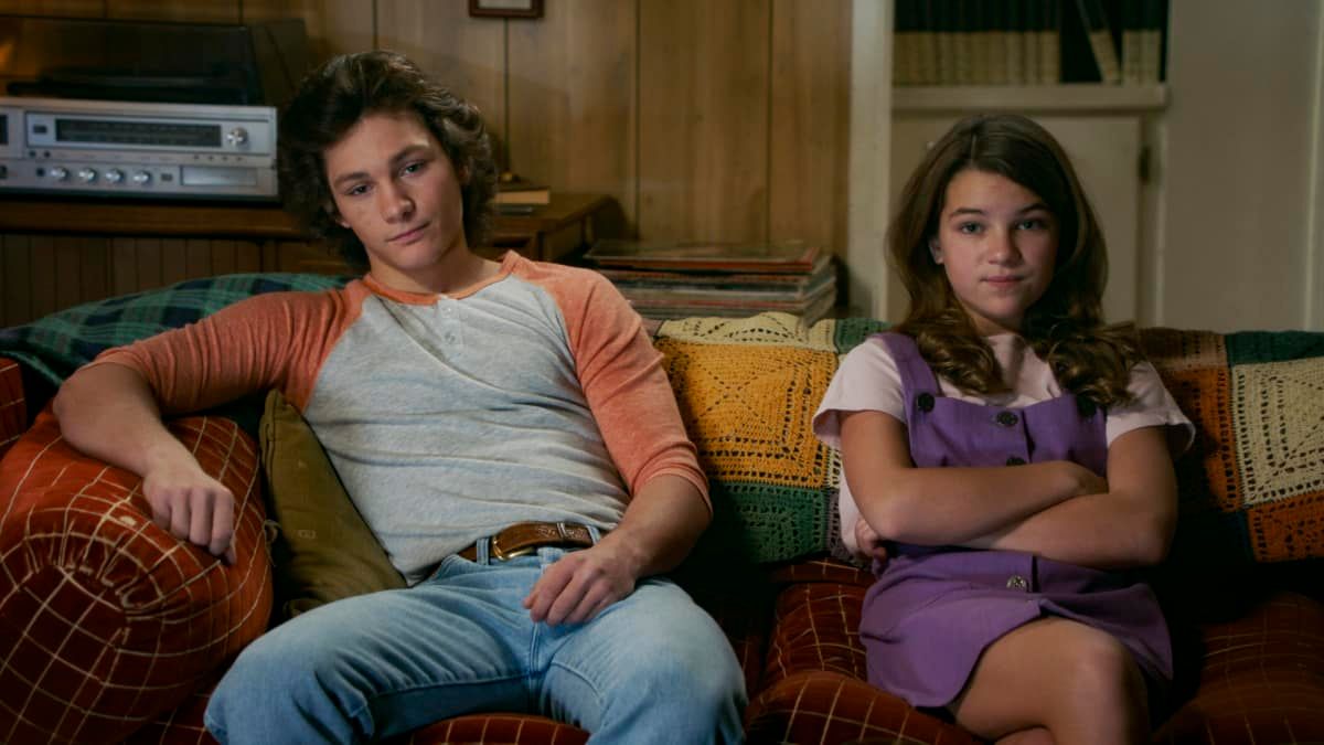 Young Sheldon : Photo Montana Jordan, Raegan Revord