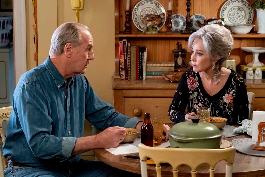 Young Sheldon Young Sheldon Photo Annie Potts Craig T Nelson 53 