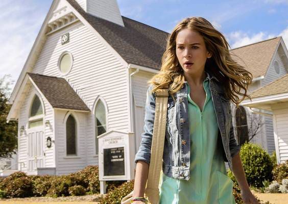 Photo Britt Robertson